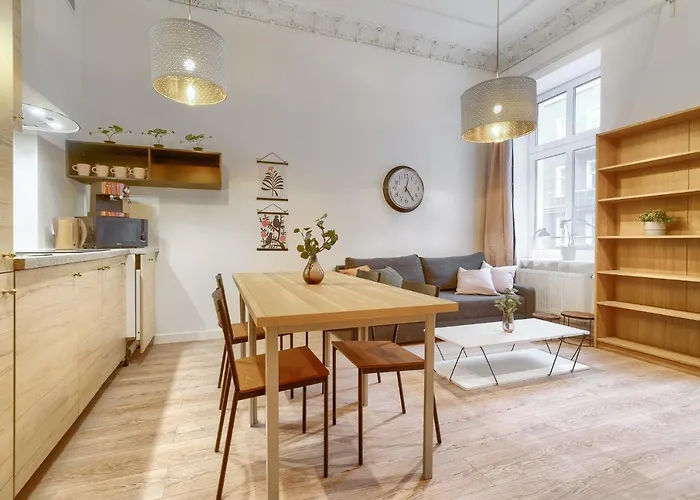 Kamienica Centrum Nr 3 *